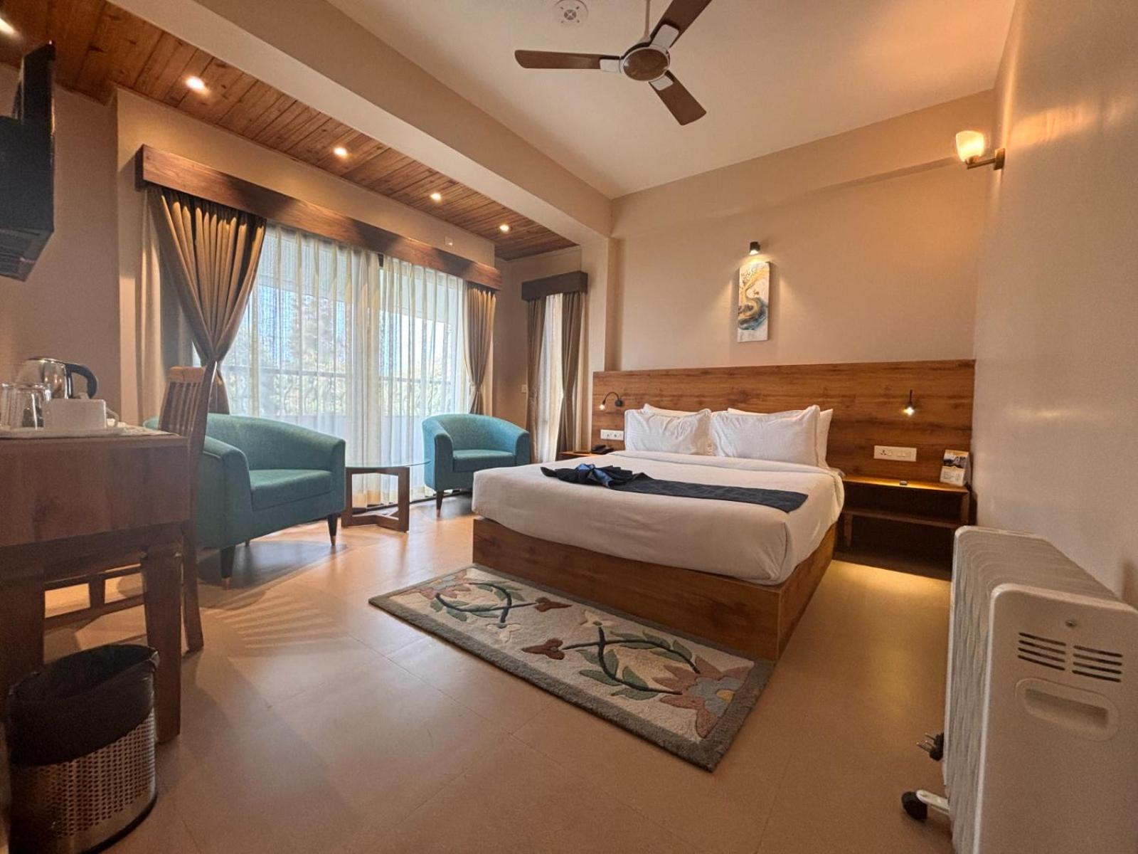Blue Orchid Premium Hotel Kalimpong Bagian luar foto