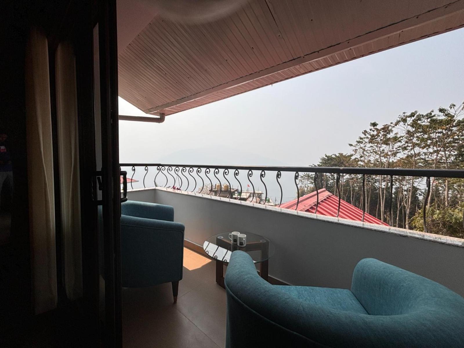 Blue Orchid Premium Hotel Kalimpong Bagian luar foto