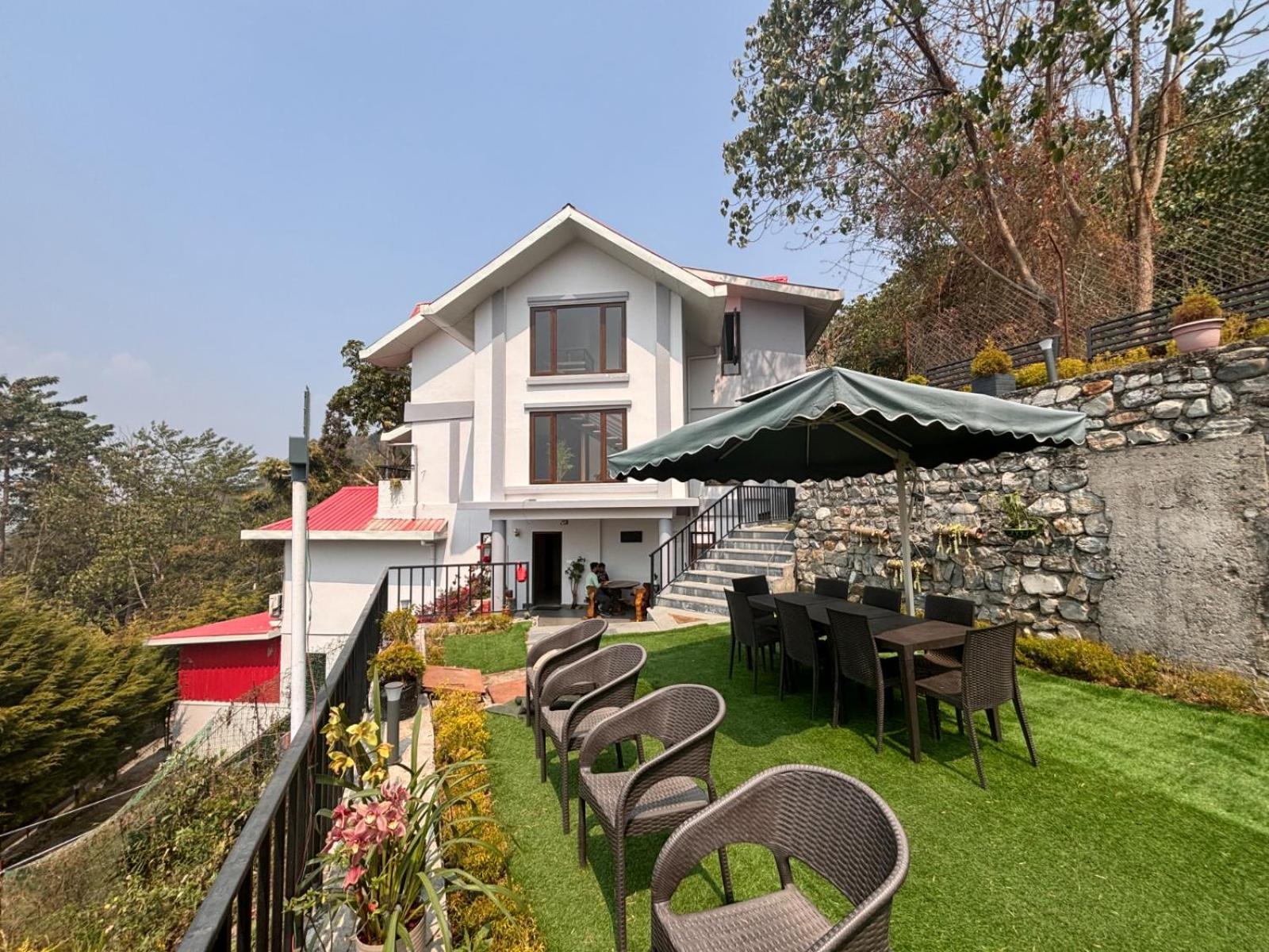 Blue Orchid Premium Hotel Kalimpong Bagian luar foto
