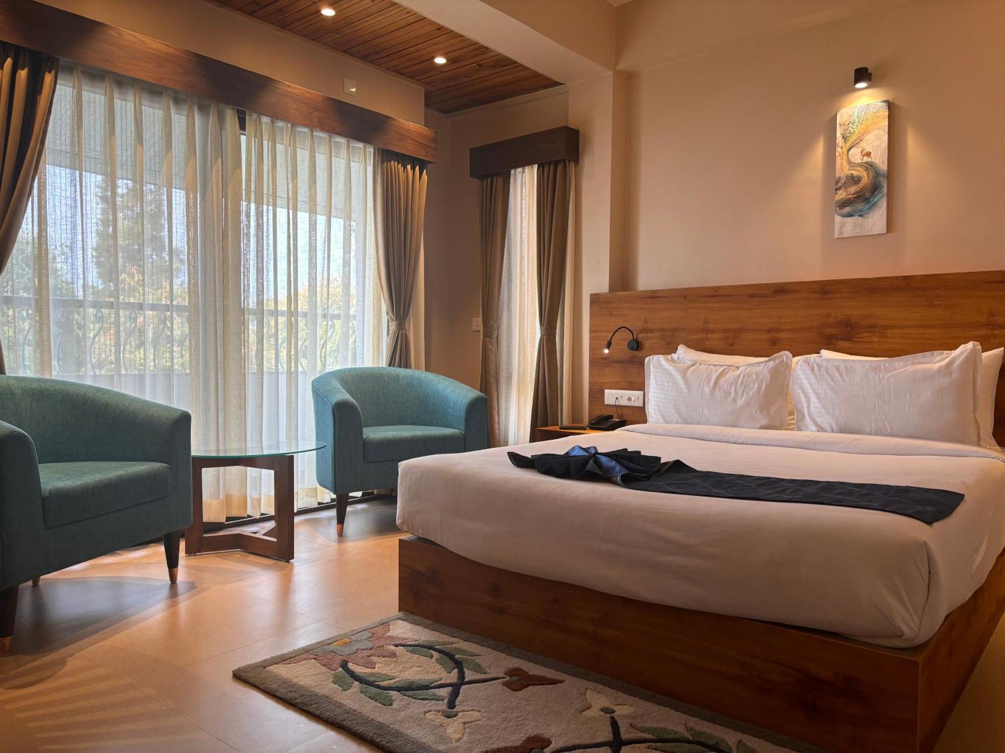 Blue Orchid Premium Hotel Kalimpong Bagian luar foto