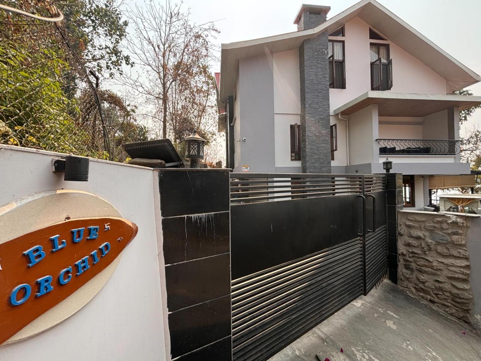 Blue Orchid Premium Hotel Kalimpong Bagian luar foto