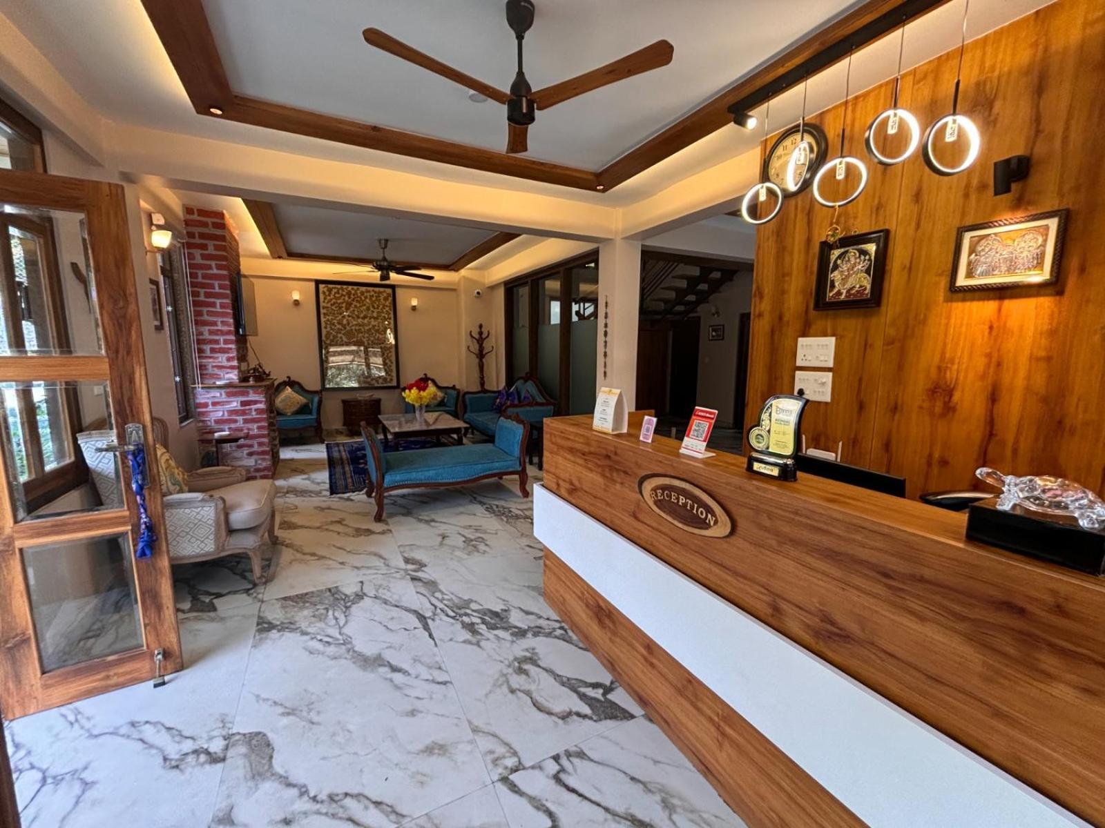 Blue Orchid Premium Hotel Kalimpong Bagian luar foto