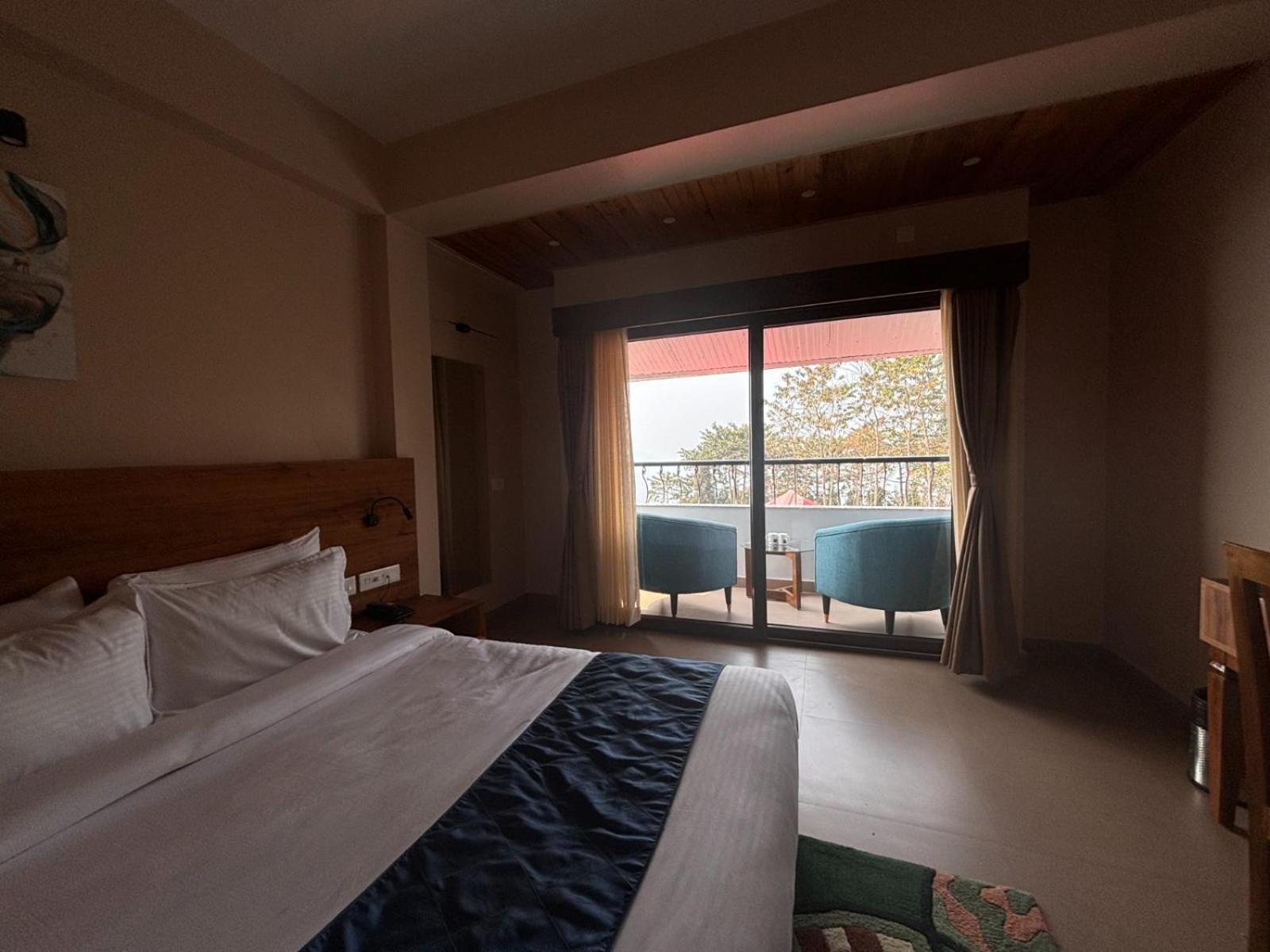 Blue Orchid Premium Hotel Kalimpong Bagian luar foto