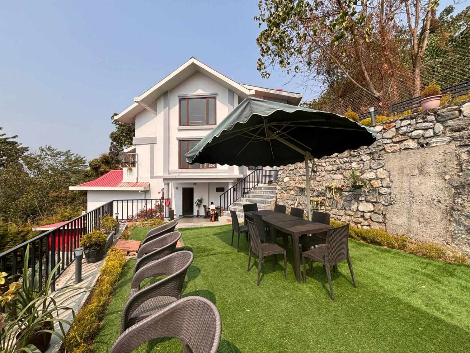 Blue Orchid Premium Hotel Kalimpong Bagian luar foto